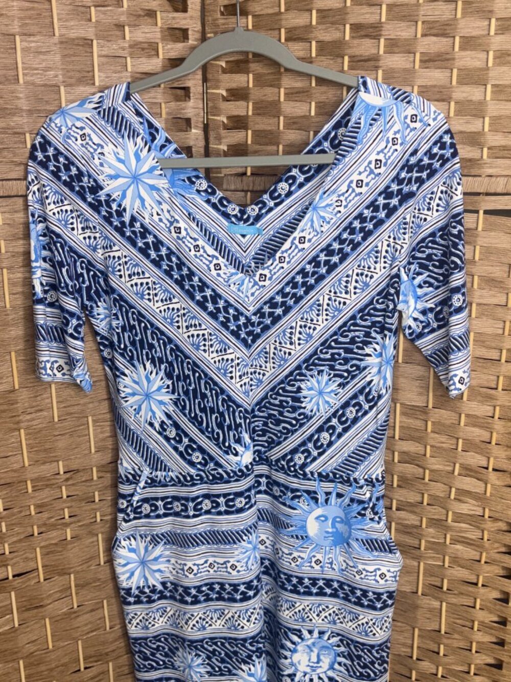 J. McLaughlin Spandex Blend V Neck Dress Pockets Blue White Sun Moon size M